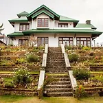 Resort Sanctuary Hills