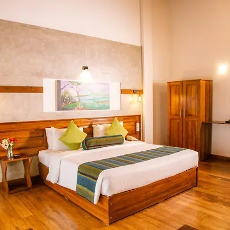 Seasons - Hotel Nuwara Eliya