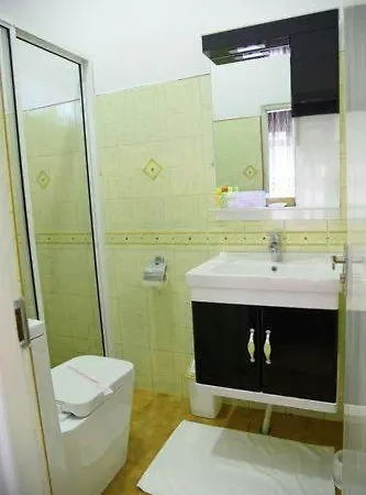 The Royal Terrace 3*