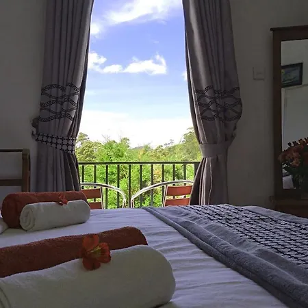 The Royal Terrace Bed & Breakfast 3*