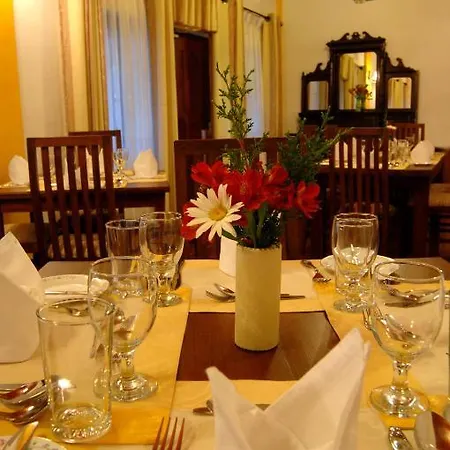 Avian Breeze Resort *