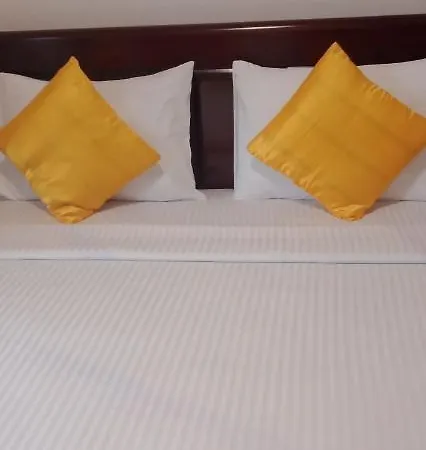 Bed & Breakfast The Train View Nuwara Eliya