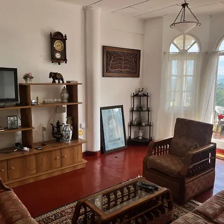 Holiday Homestay Nuwara Eliya
