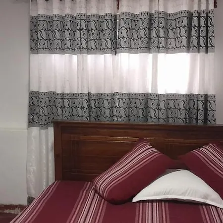 Mudungama Holiday Home, Shanthipura, Guest house *