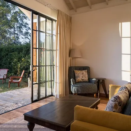 Stafford Bungalow - Exclusive Luxury Within A Private Tea Estate