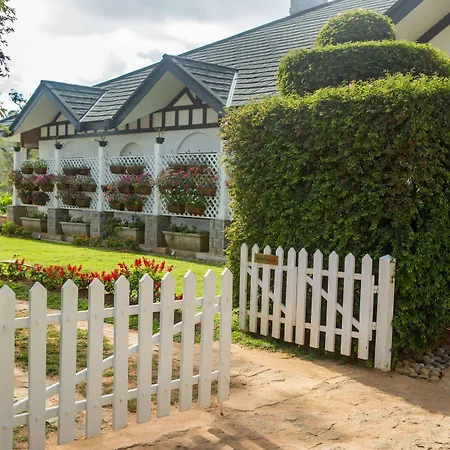 Stafford Bungalow - Exclusive Luxury Within A Private Tea Estate Nuwara Eliya