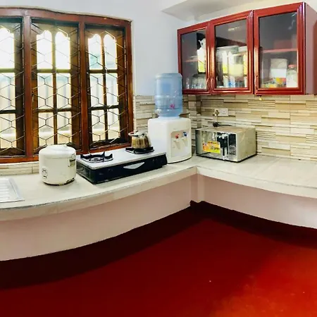 Guest house Senuli & Bunglow *