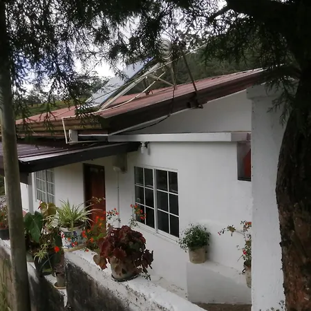 Guest house Salan Top Hill View Nuwara Eliya