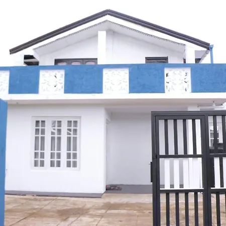 Mountain Misty Manor Guest house