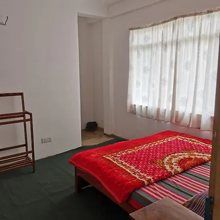 Traveler's Choice Guest house Nuwara Eliya