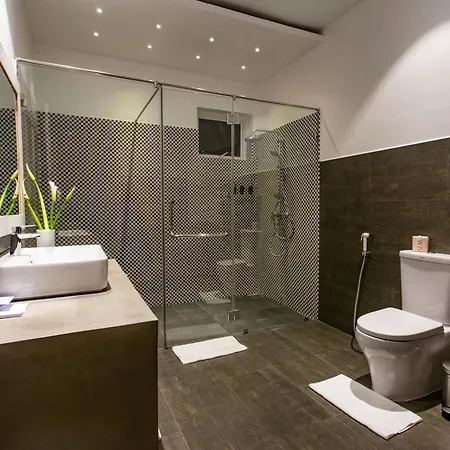 Hotel W15 Glenfall
