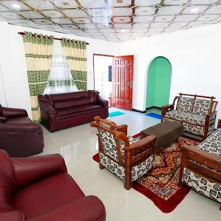 Nuwara Eliya Guest House * Nuwara Eliya