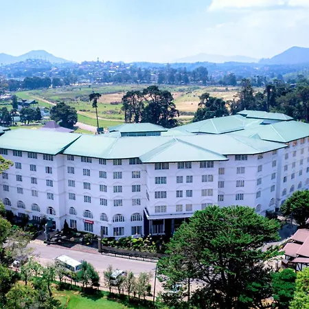 Araliya - Your Gateway To Everything In Hotel