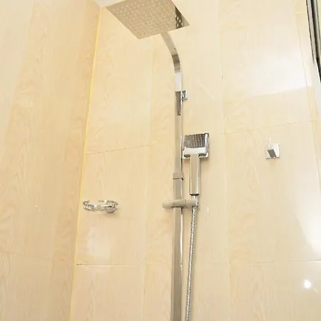 Nat Hotel Nuwara Eliya