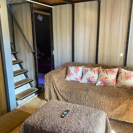 Hotel Chekeena Wood