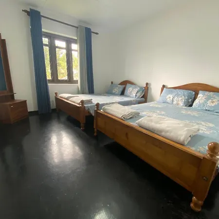 Rose Apartment *