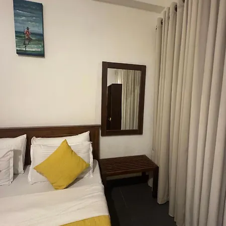 Inn By Country Club *