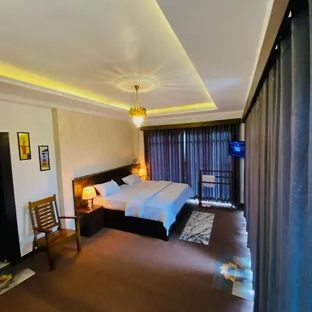Hotel The Lavish Garand Nuwara Eliya