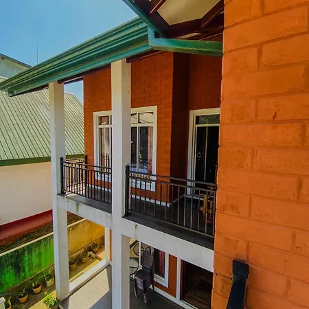 Pearl Shine Nuwaraeliya Homestay Nuwara Eliya