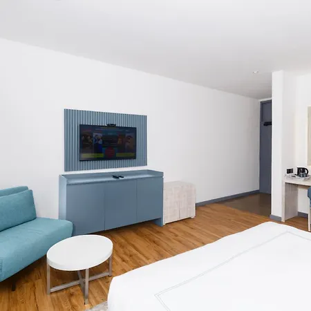 Highland Stonehouse Luxury Boutique Hotel Hotel