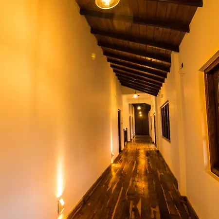 Seasons - Hotel 3*