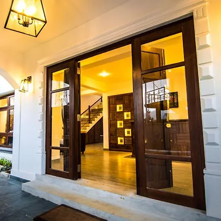 Seasons - Hotel 3*