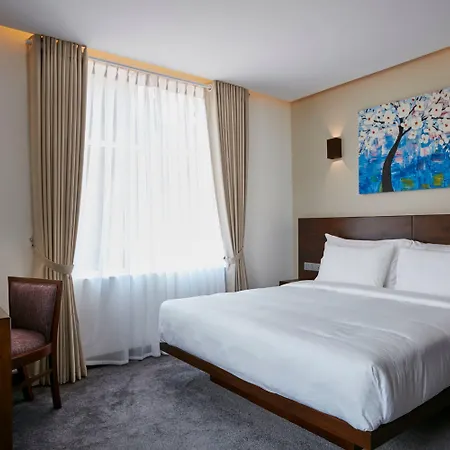 Hotel Galway Heights