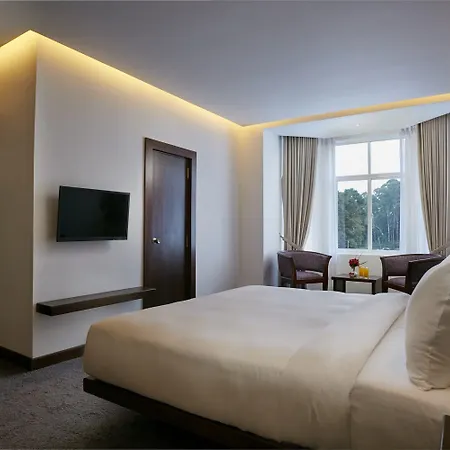 Hotel Galway Heights 4*