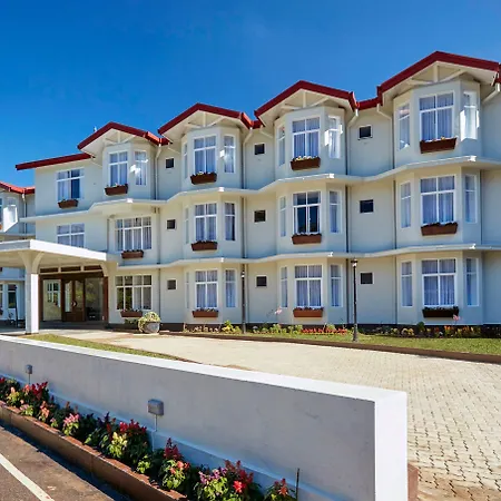 Hotel Galway Heights 4*
