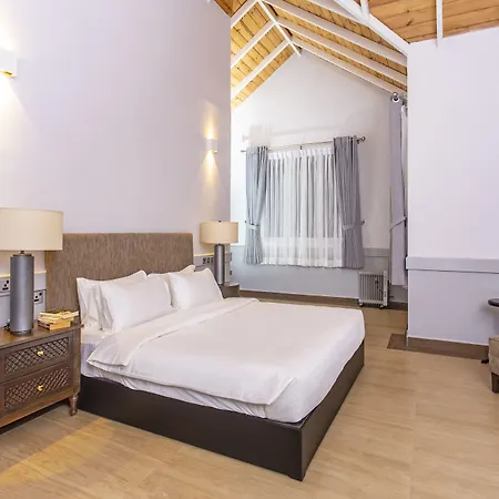 W15 Glenfall Hotel 4*