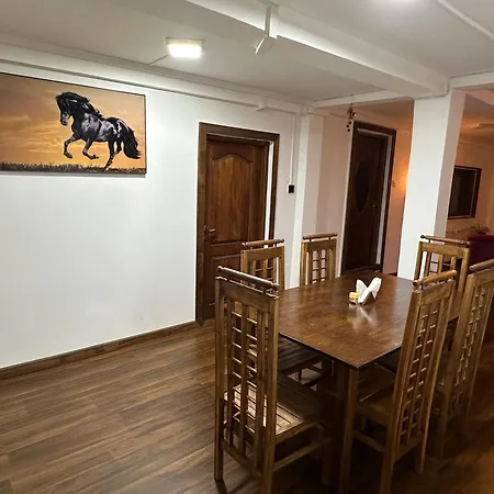 The Woodside Manor Homestay