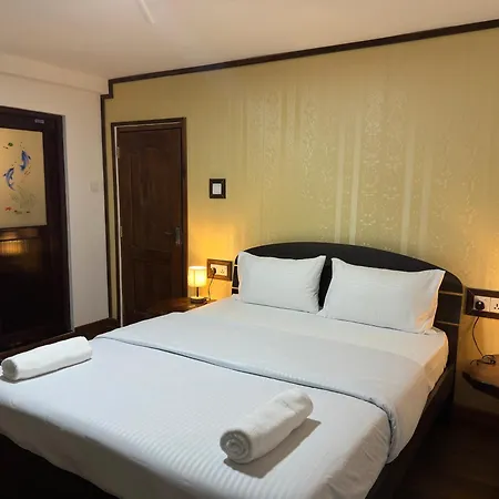 The Woodside Manor Homestay Nuwara Eliya