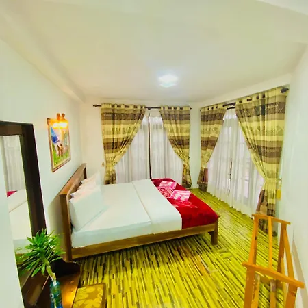 Travellers Nest Inn Nuwara Eliya