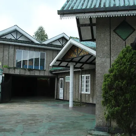 Hotel Vilmic & Nuwara Eliya