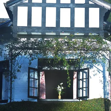 Hill Holiday home