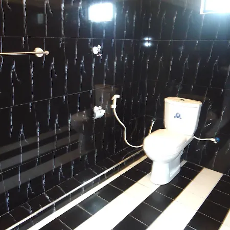 Ajantha Hotel 2*