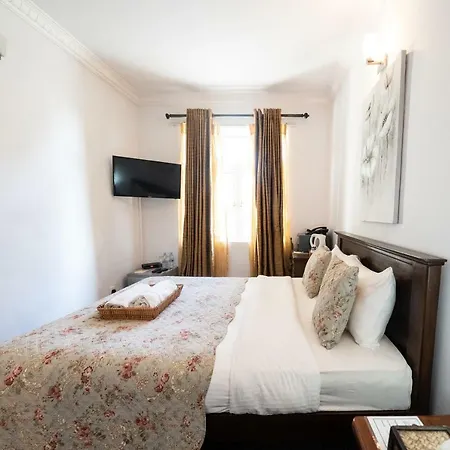 Hotel Little England By Celeste
