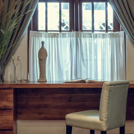 Stafford Bungalow - Exclusive Luxury Within A Private Tea Estate Villa *