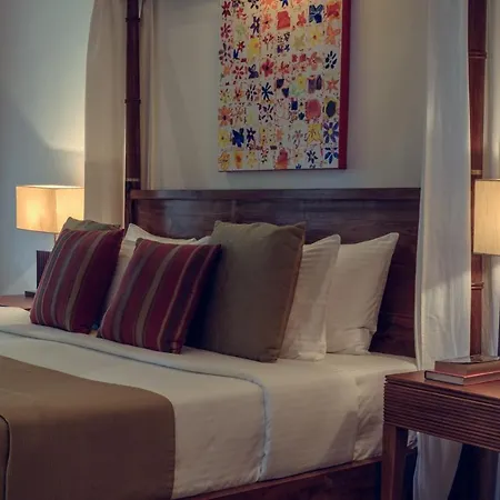 Villa Stafford Bungalow - Exclusive Luxury Within A Private Tea Estate *