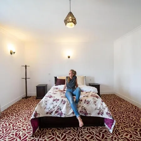 Little England By Celeste Hotel 4*
