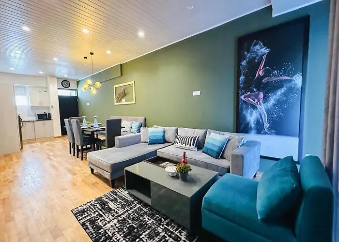 The Greens Luxury Apartment