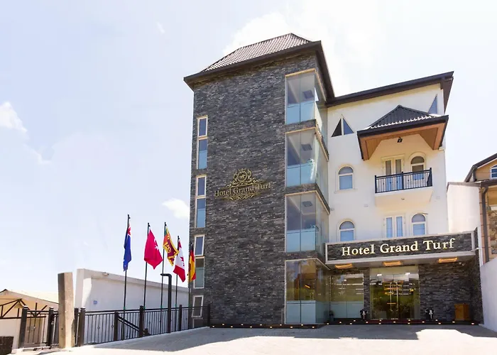 Hotel Grand Turf By Gsp