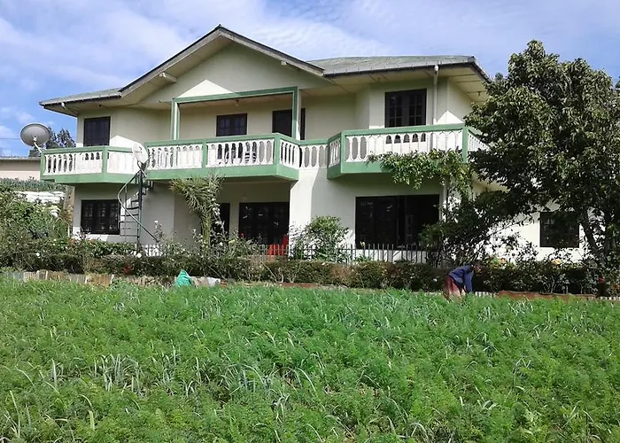 Avon Field Holiday Bungalow