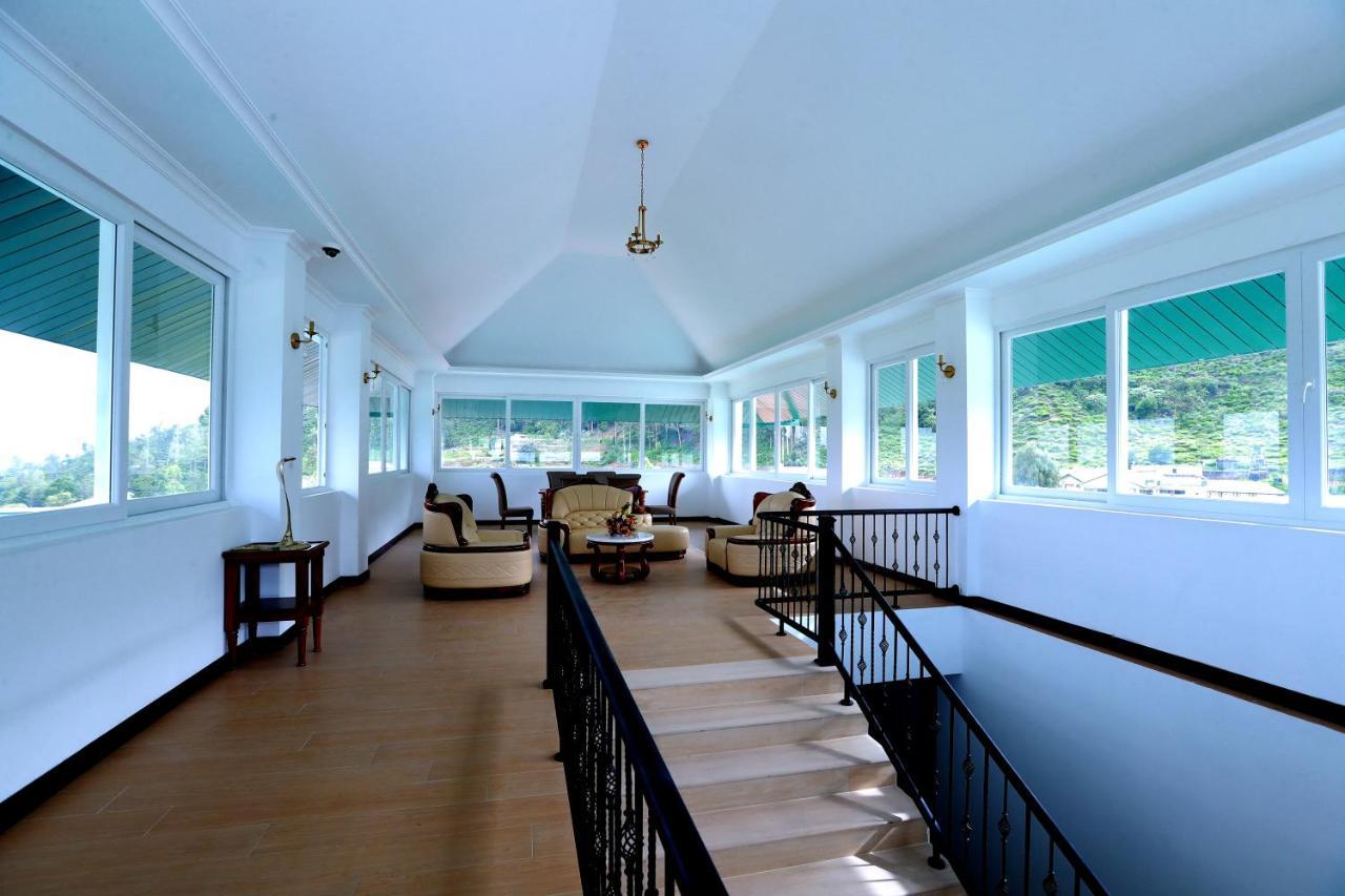 Araliya Red - Budget Friendly Hotel- Where Find Stunning 360 Panoramic View Of Hotel