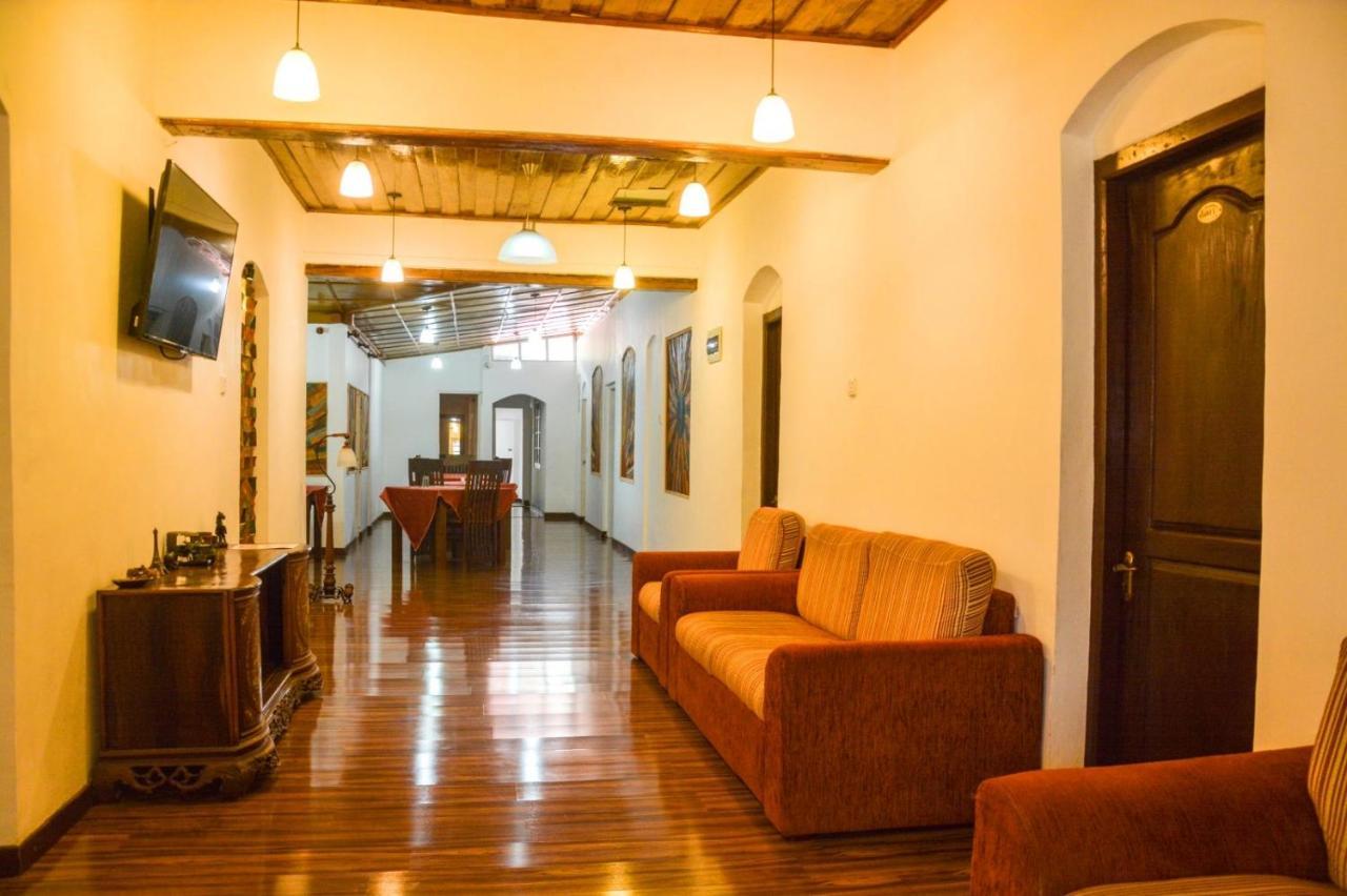 Little England Guest house 3*