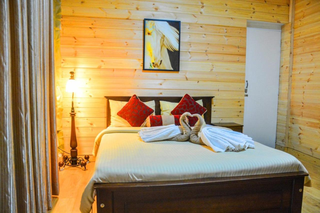 Little England Guest house 3*