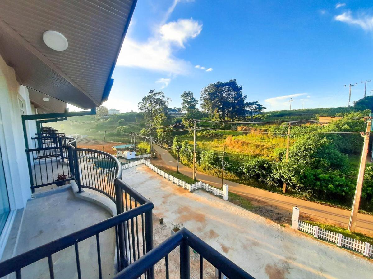 Ruby * Nuwara Eliya