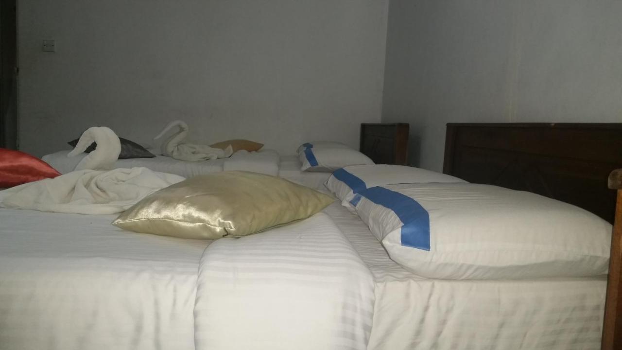 Happy Inn Bed & Breakfast