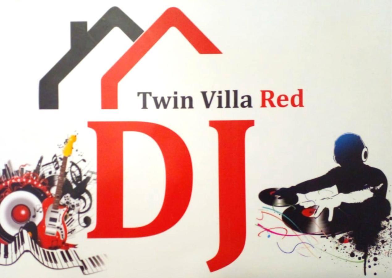 Hotel Twin Red - Luxury With Mountain View *