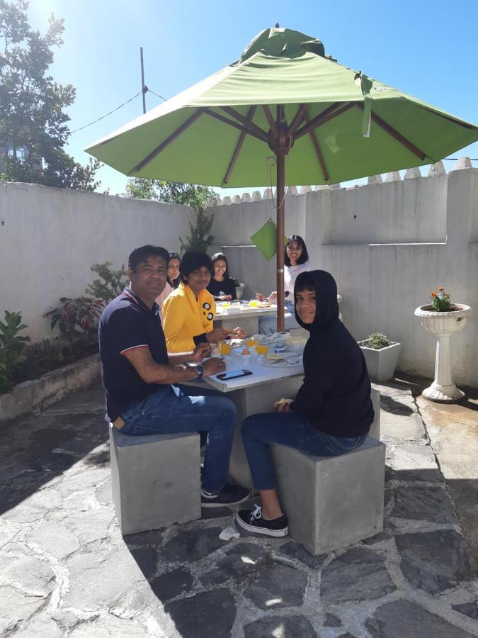 Dutch * Nuwara Eliya